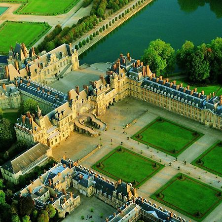 Le Bon'Aparte - Hypercentre de Fontainebleau Extérieur photo